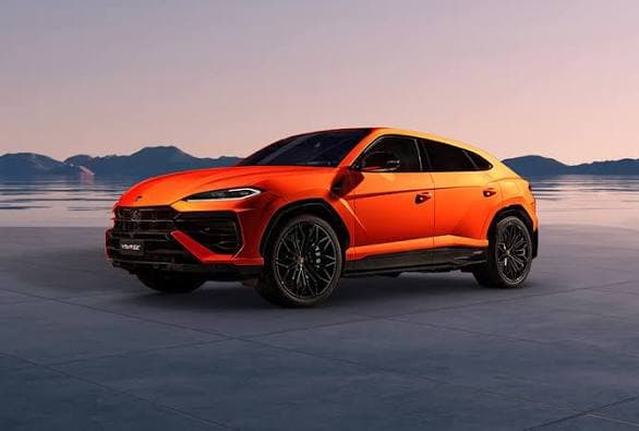 2025 Lamborghini Urus - Front Exterior View